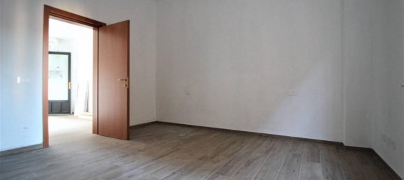 2 rooms Apartment in Cinisello Balsamo, Italy No. 37708 15