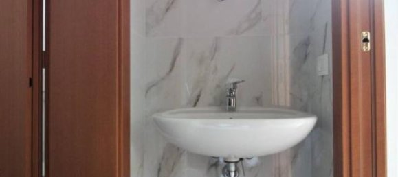 2 rooms Apartment in Cinisello Balsamo, Italy No. 37708 9