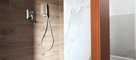 2 rooms Apartment in Cinisello Balsamo, Italy No. 37708 8