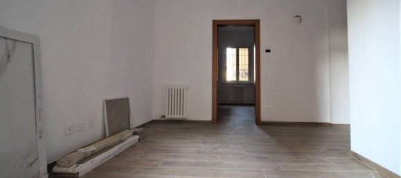 2 rooms Apartment in Cinisello Balsamo, Italy No. 37708 3