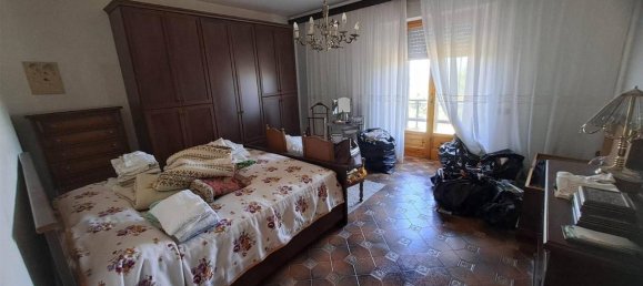 8 rooms Apartment in Scansano, Italy No. 17470 40