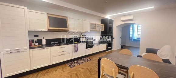 3 bedrooms Apartment in Naples, Italy No. 347476 6