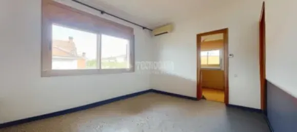 4 غرف نوم تاون هاوس في Barcelona, Spain رقم 182592 16