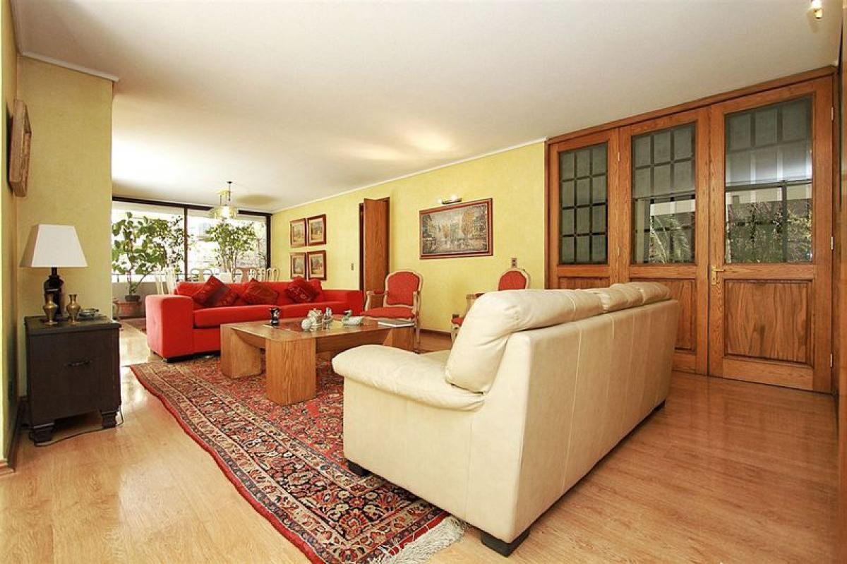 3 bedrooms Apartment in Santiago, Chile No. 5613
