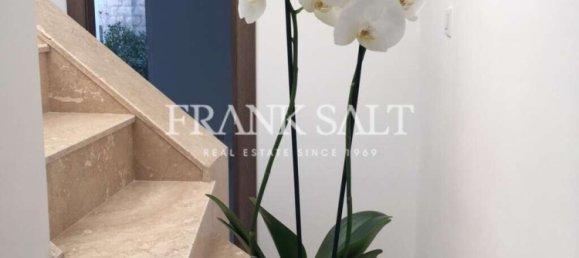 2 bedrooms House in Sliema, Malta No. 9354 8