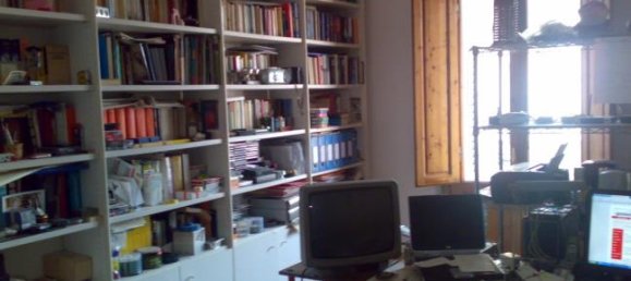 Apartamento de 4 habitaciónes en Empoli, Italy No. 252570 2