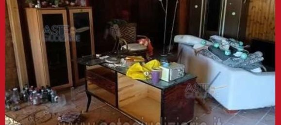 5 chambres Appartement à Aprilia, Italy No. 330952 2