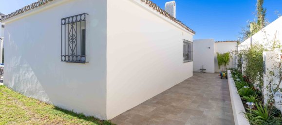 4 bedrooms Villa in Marbella, Spain No. 146570 19