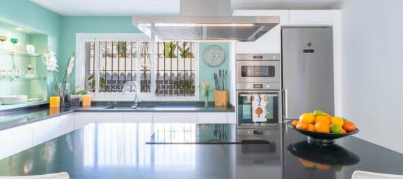 4 bedrooms Villa in Marbella, Spain No. 146570 12