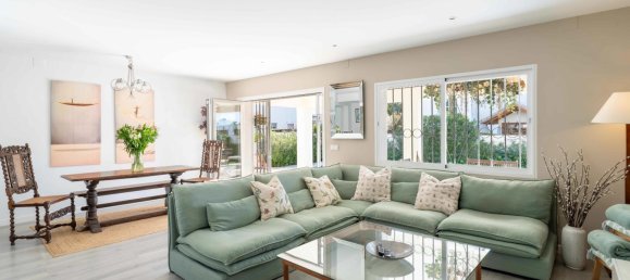 4 bedrooms Villa in Marbella, Spain No. 146570 7