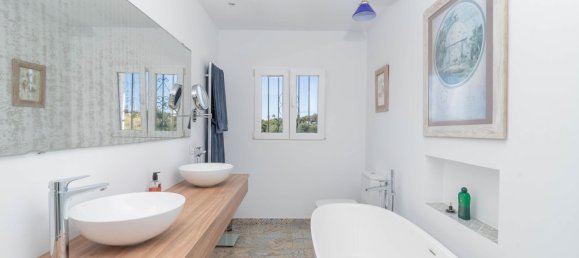 4 bedrooms Villa in Marbella, Spain No. 146570 30