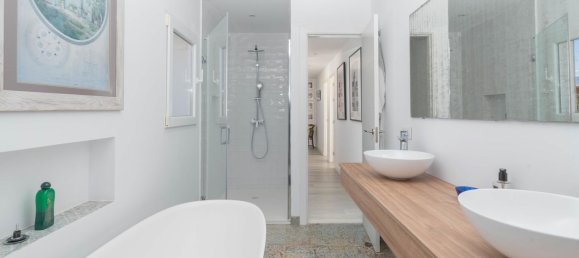 4 bedrooms Villa in Marbella, Spain No. 146570 32