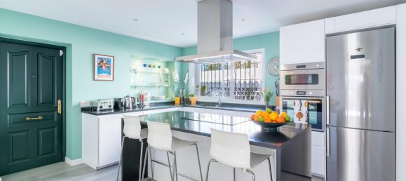 4 bedrooms Villa in Marbella, Spain No. 146570 11