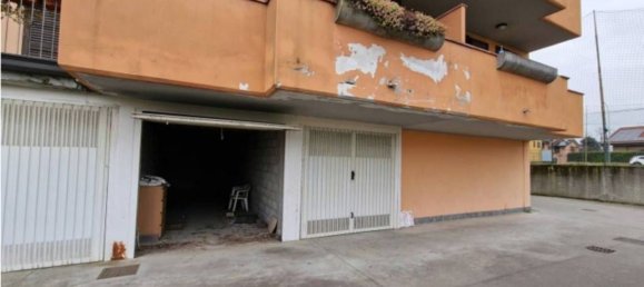 Garage à Mulazzano, Italy 23m² No. 294356 2