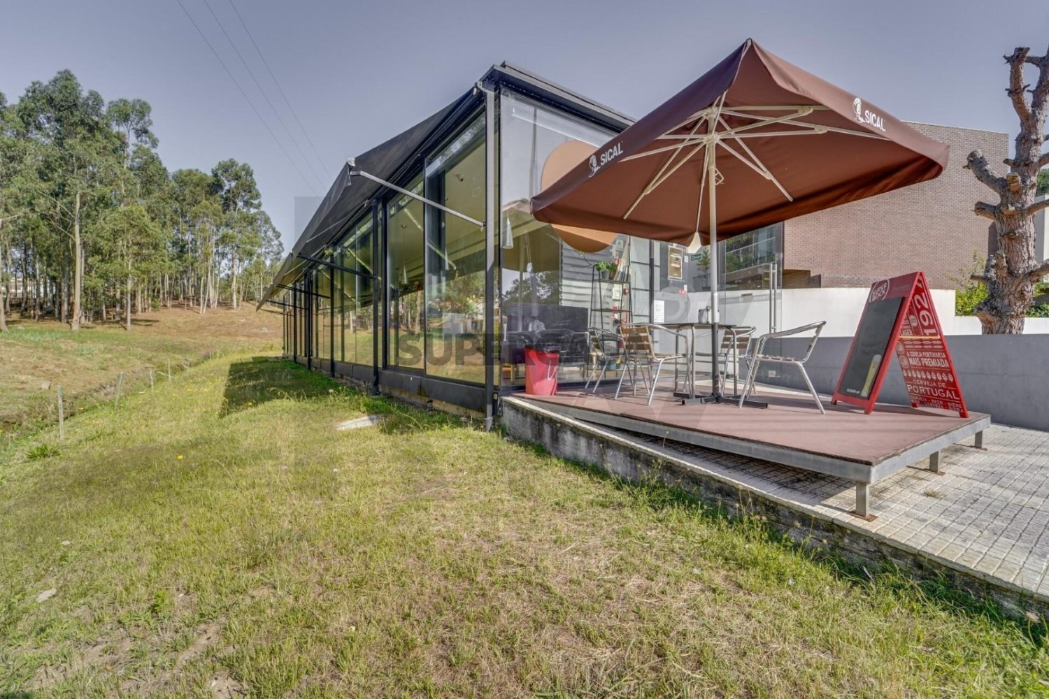 Propriété commerciale à Aveiro, Portugal 80m² No. 245017