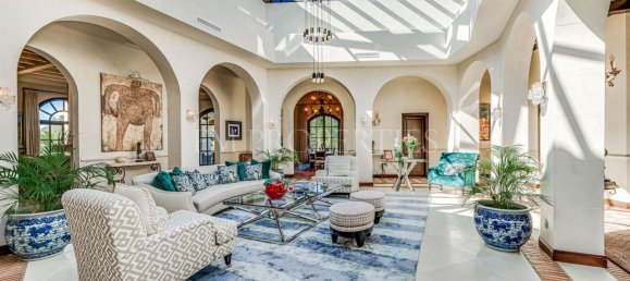 6 bedrooms Villa in Malaga, Spain No. 113627 14