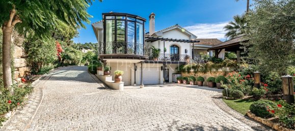 6 bedrooms Villa in Malaga, Spain No. 113627 7
