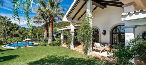 6 bedrooms Villa in Malaga, Spain No. 113627 10