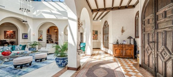 6 bedrooms Villa in Malaga, Spain No. 113627 15