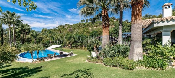 6 bedrooms Villa in Malaga, Spain No. 113627 9