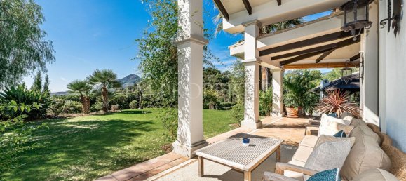 6 bedrooms Villa in Malaga, Spain No. 113627 4