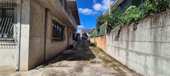 Дом с 6 спальнями в Кардано аль Кампо, Италия № 361245 3