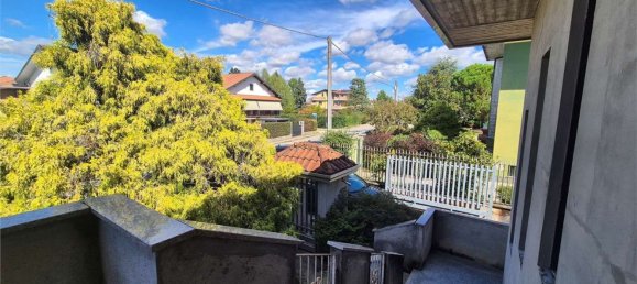 Дом с 6 спальнями в Кардано аль Кампо, Италия № 361245 31