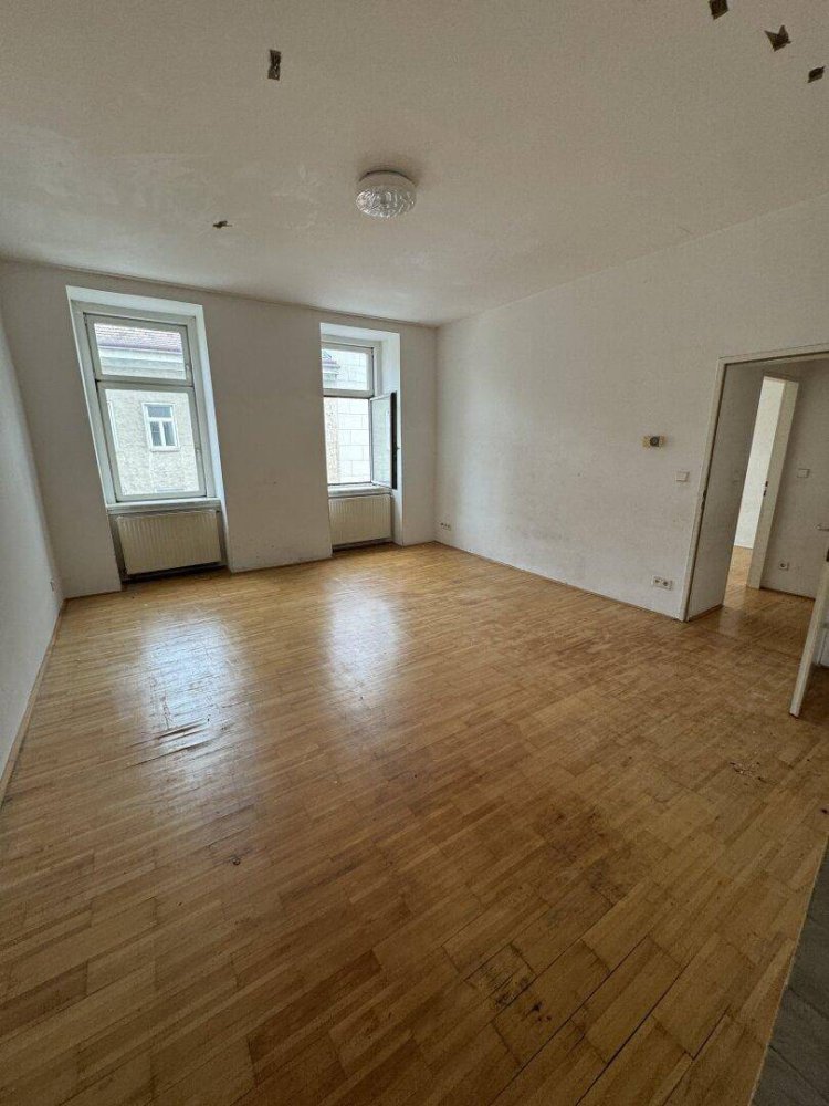 2 rooms Apartment in Favoriten, Austria No. 139786