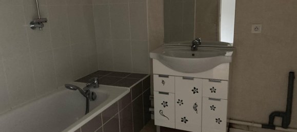 2 bedrooms Apartment in Epernay, France No. 245059 3