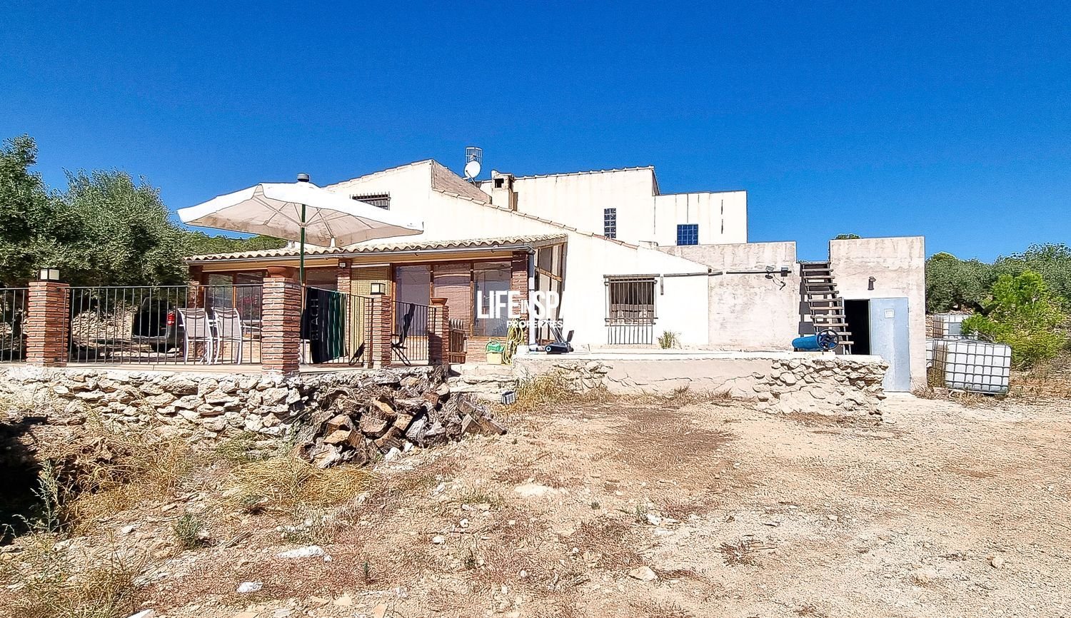 Дом с 4 спальнями в Тортоса, Испания № 195301