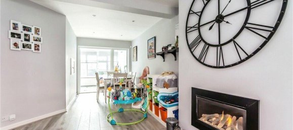 4 Schlafzimmer Haus in South Croydon, United Kingdom, Nr. 7975 3