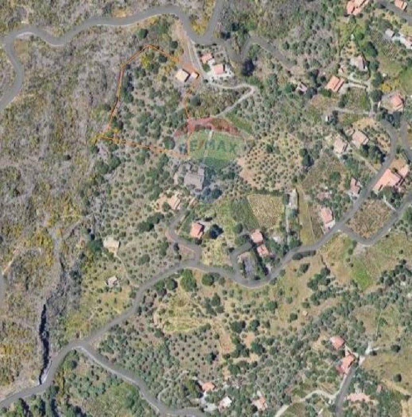 3 bedrooms House in Adrano, Italy No. 356397