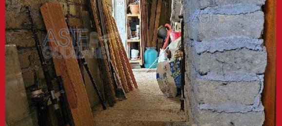 5 bedrooms Apartment in Rome, Italy No. 330827 26