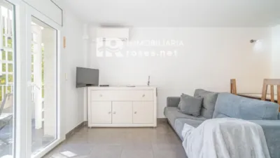 Apartamento de 2 dormitorios en Empuriabrava, Spain No. 236044