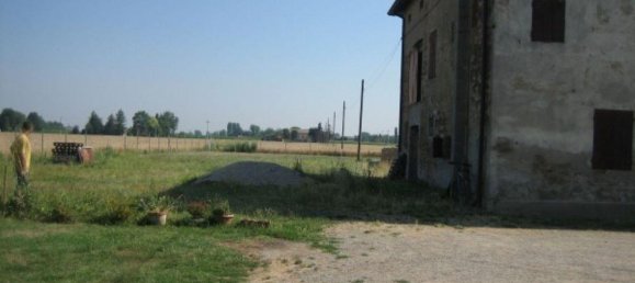 6 rooms House in Modena, Italy No. 234027 2