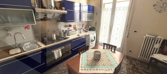 3 rooms Apartment in Barletta, Italy No. 24559 8