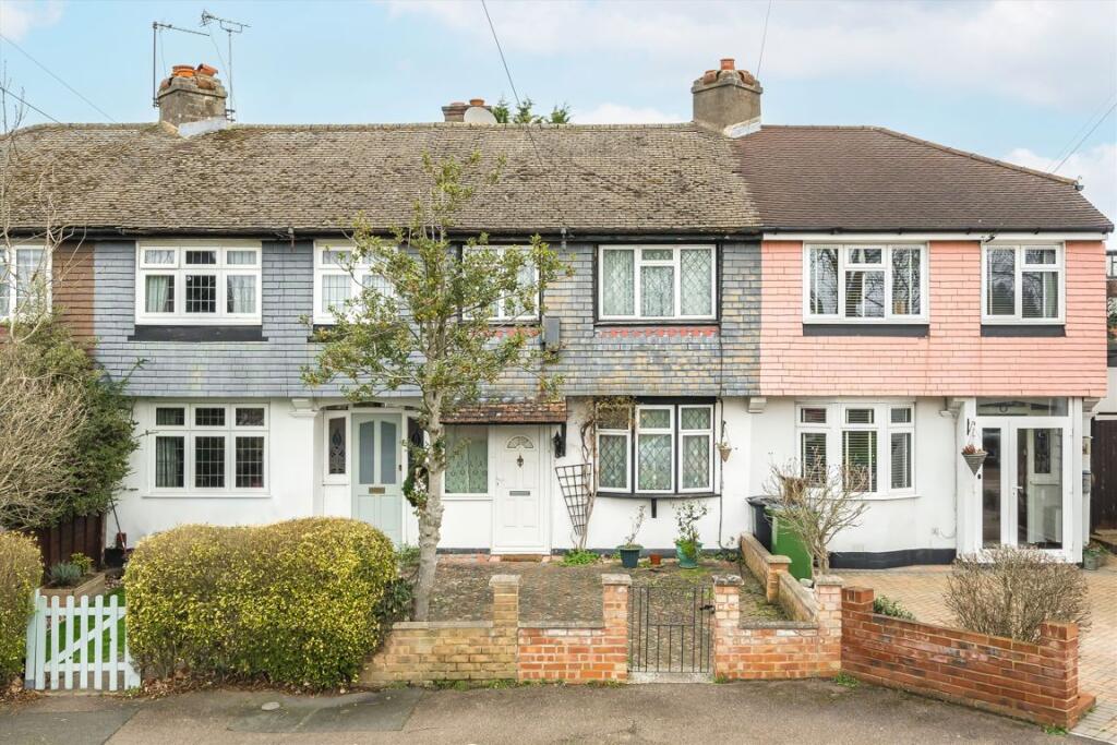 3 bedrooms House in Surbiton, United Kingdom No. 10258