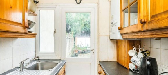 3 bedrooms House in Surbiton, United Kingdom No. 10258 7