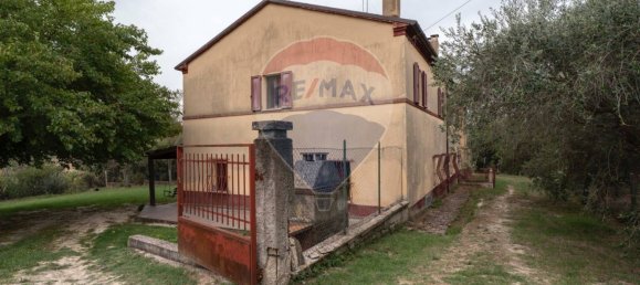 Villa de 4 dormitorios en San Marcello, Italy No. 319460 9