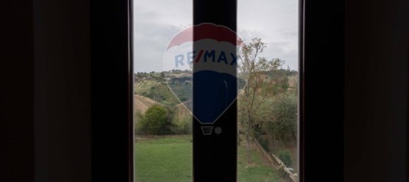 Villa de 4 dormitorios en San Marcello, Italy No. 319460 31