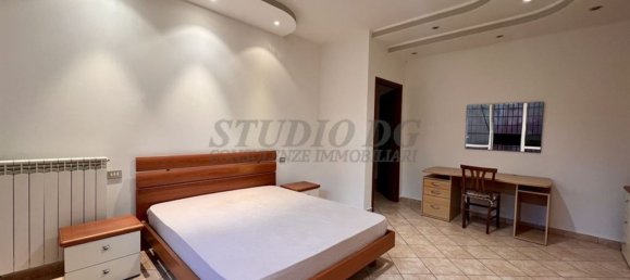 2-salle Appartement à Limbiate, Italy No. 137223 8
