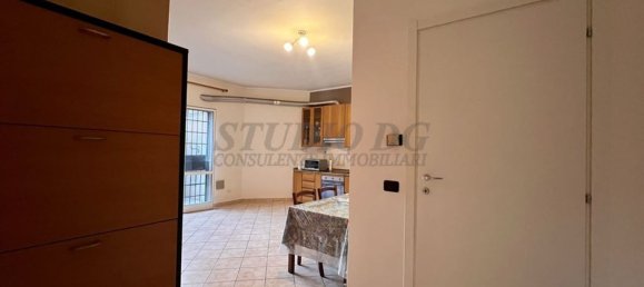 2-salle Appartement à Limbiate, Italy No. 137223 2