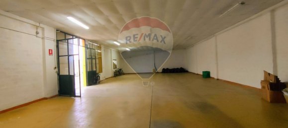 300m² Commercial property in Copparo, Italy No. 66208 18