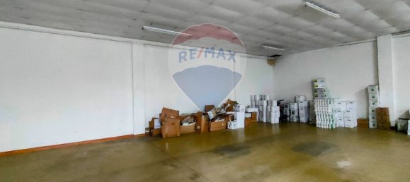300m² Commercial property in Copparo, Italy No. 66208 15