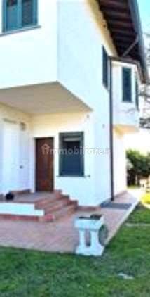 5 rooms Apartment in Lentate sul Seveso, Italy No. 259318