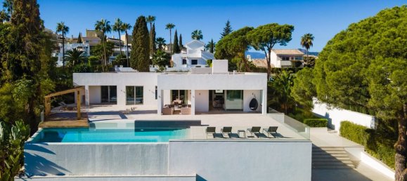 6 bedrooms Villa in Nueva Andalucia, Spain No. 2920 27