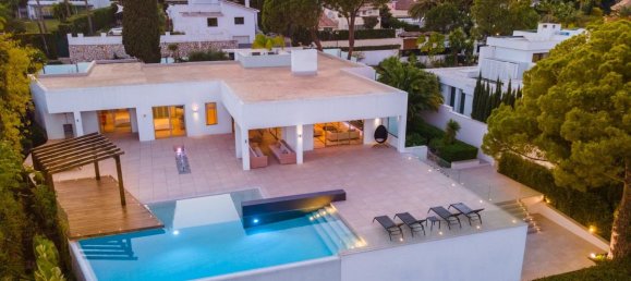 6 bedrooms Villa in Nueva Andalucia, Spain No. 2920 30