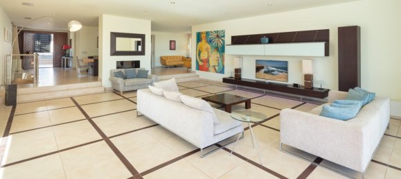 6 bedrooms Villa in Nueva Andalucia, Spain No. 2920 7