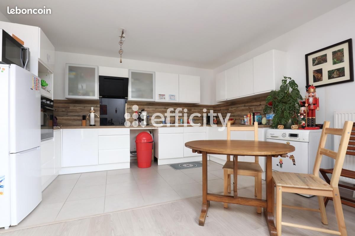 1 غرف نوم شقة في Croix, France رقم 330311