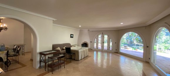 4 bedrooms Villa in Marbella, Spain No. 138339 11